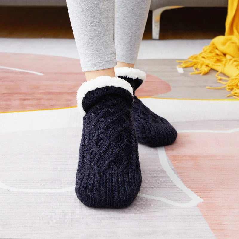 Winter woolen socks with non-slip dots in various colours