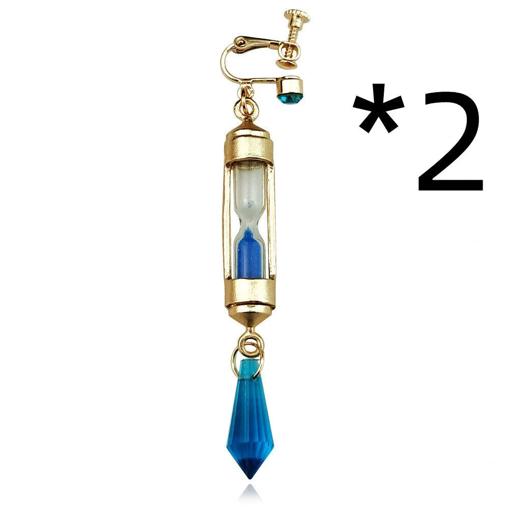 Hourglass-shaped alloy earring and necklace set in silver and gold