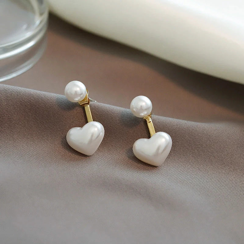 Korean style heart-shaped pearl stud earrings with alloy inlay