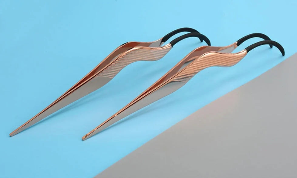 Rose gold false eyelash curler aid for flawless, curled lashes