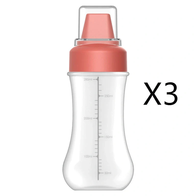 Five-hole scale squeezing sauce bottle with lid for precise kitchen use