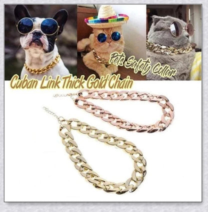 Thick gold chain dog collar with a stylish and durable design, perfect for adding a touch of urban sophistication to your pet's look.