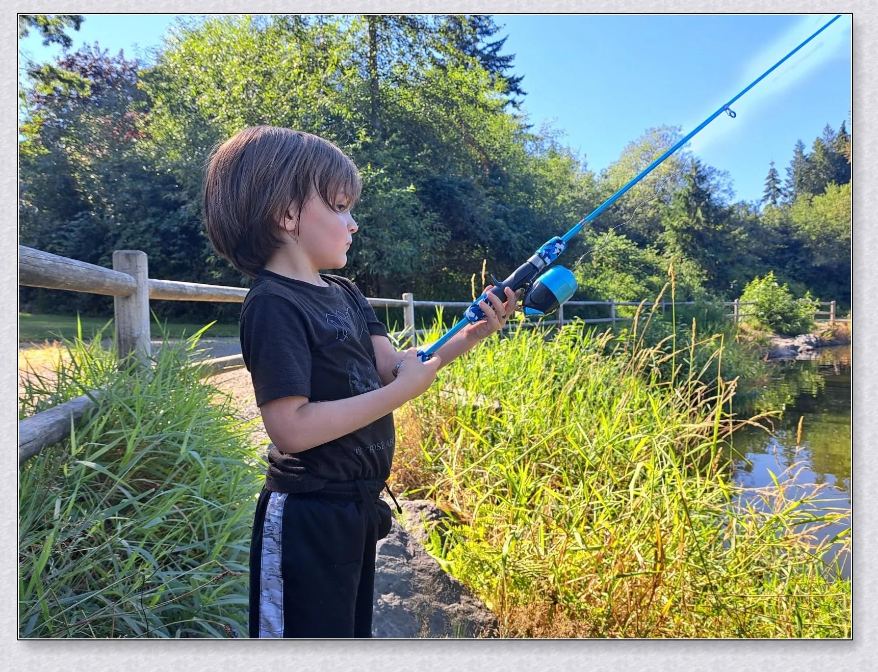 A versatile and durable fishing pole kit designed for kids, featuring a telescopic design, multiple hooks and baits, and a travel bag for easy portability.