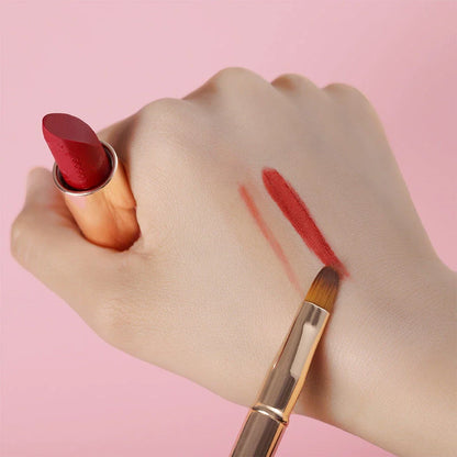 Fashion Makeup Lip Brush and Lipstick Concealer Brush Kit with gold handle and high-quality synthetic bristles