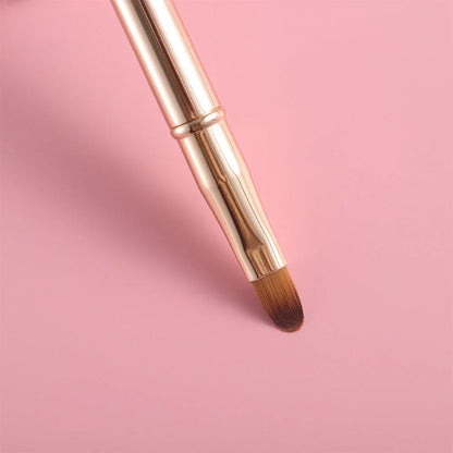 Fashion Makeup Lip Brush and Lipstick Concealer Brush Kit with gold handle and high-quality synthetic bristles
