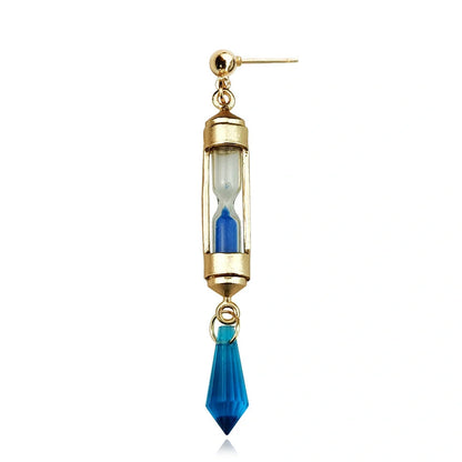 Hourglass-shaped alloy earring and necklace set in silver and gold