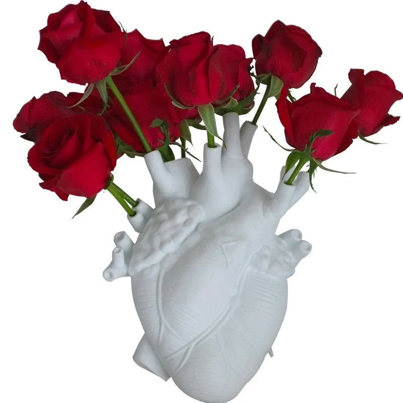 Elegant Nordic-style ceramic flower vase with sleek, minimalist design for displaying floral arrangements
