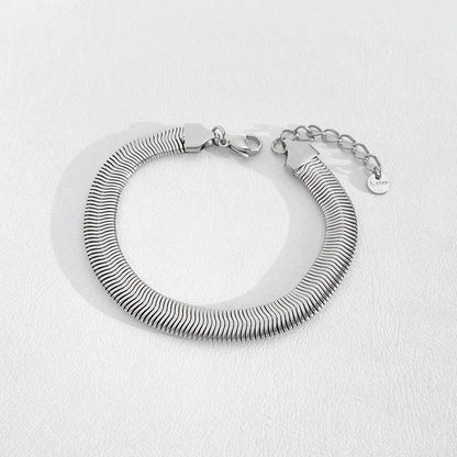 Elegant stainless steel electroplated bracelet for women, perfect for any occasion.