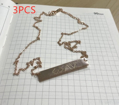 Elegant women's horizontal bar pendant necklace in gold and rose gold