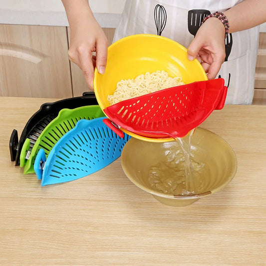 Silicone clip-on funnel oil strainer for pots and pans
