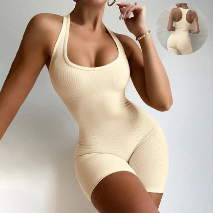 Women's sleeveless backless jumpsuit for yoga and fitness in solid colours