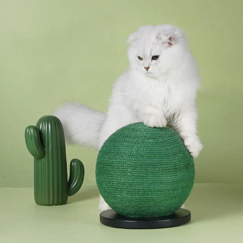 Cactus-shaped cat scratching ball made of sisal rope for healthy nails