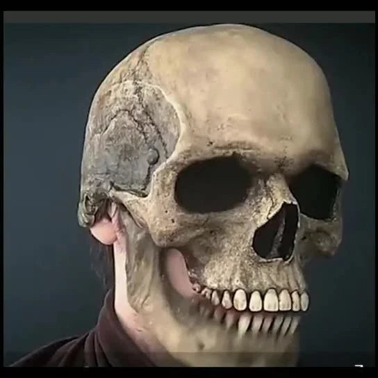 Creepy skeletal horror mask with movable jaw - perfect for Halloween costume and cosplay
