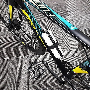 Compact, rechargeable bike tyre inflator with digital pressure display and automatic shut-off for convenience and precision