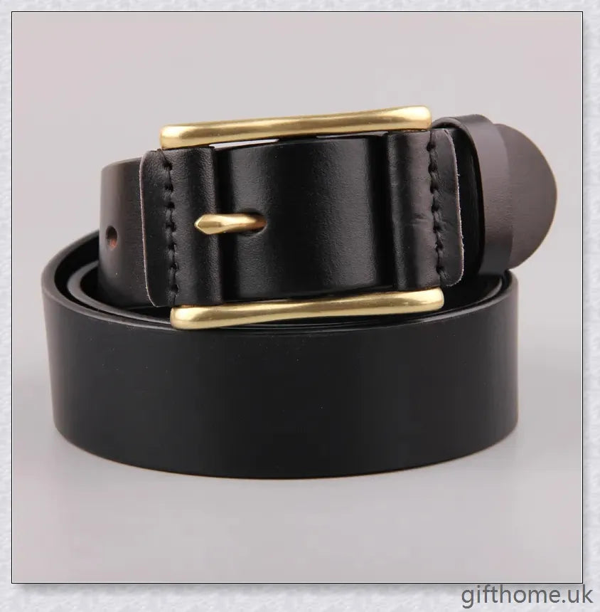 Premium leather men's belt with brass buckle and denim-inspired design, crafted in the UK for exceptional quality and style.