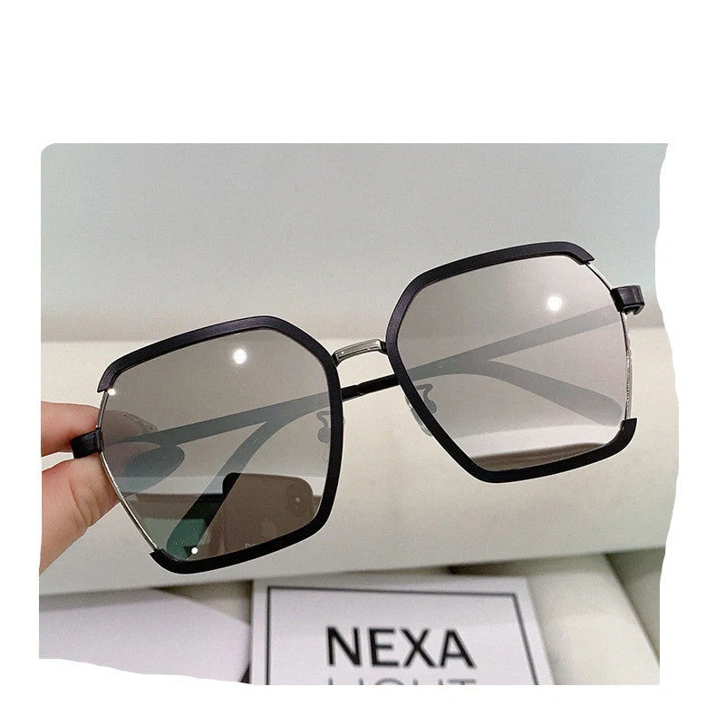 Vintage half-frame sunglasses with UV400 protection in various colours