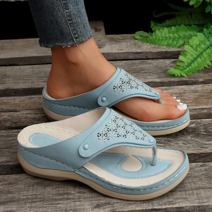 Women's PU thong sandals in various colours with segmented toe design