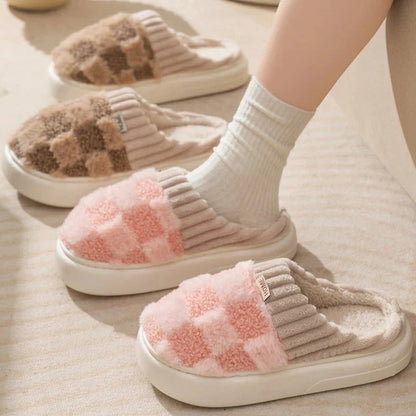 Plaid plush slippers for women with non-slip sole in various colours