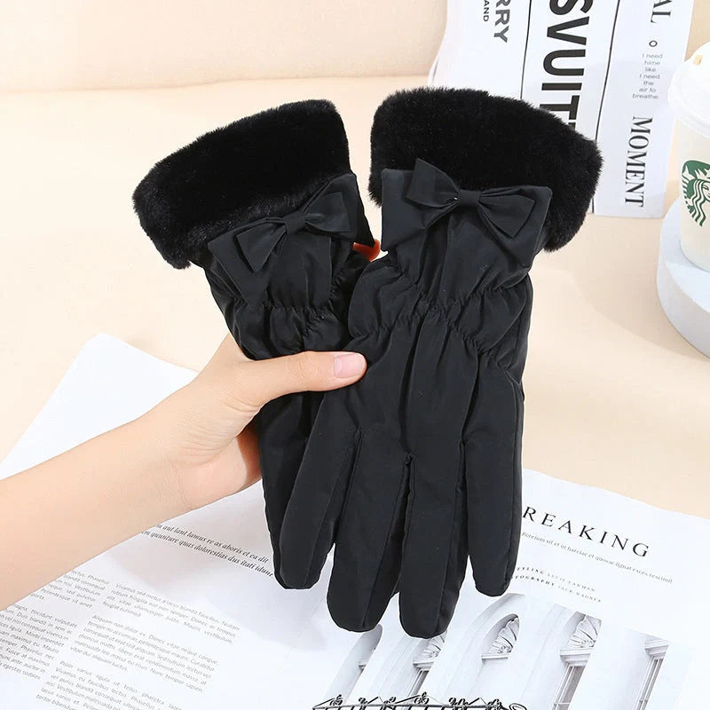 Cosy winter gloves with touch screen capability and fleece lining, available in various stylish colour options