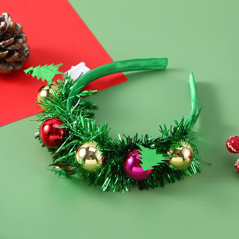 Glowing Christmas hair band with flashing deer horn and snowflake designs