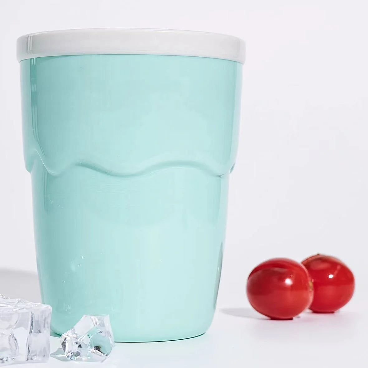 Stainless steel slushy cup for homemade ice cream and quick-freeze slushies