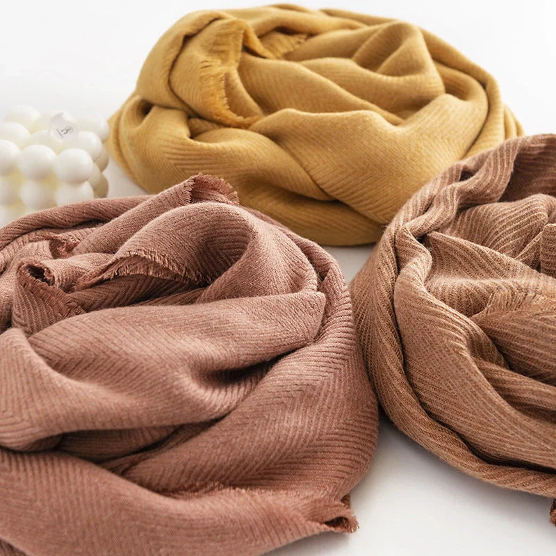 Herringbone pattern artificial cashmere scarf with tassel fringes