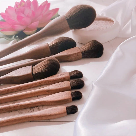 Wood Handle Makeup Brush Set with Natural Goat Hair Bristles and Walnut Wood Handle