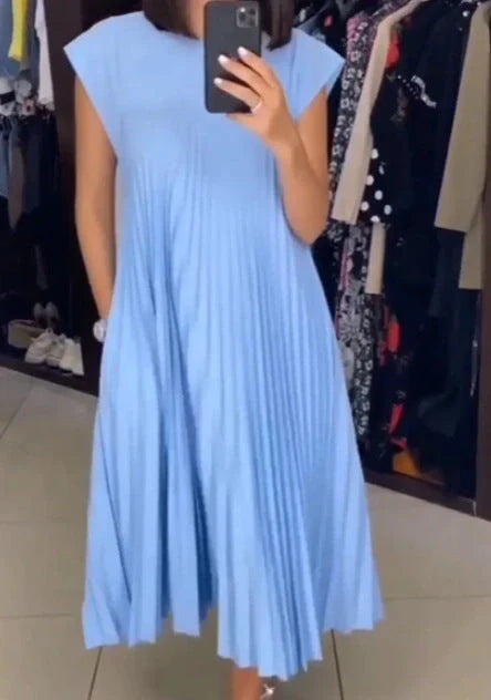 Elegant summer pleated long dress for women in various colours