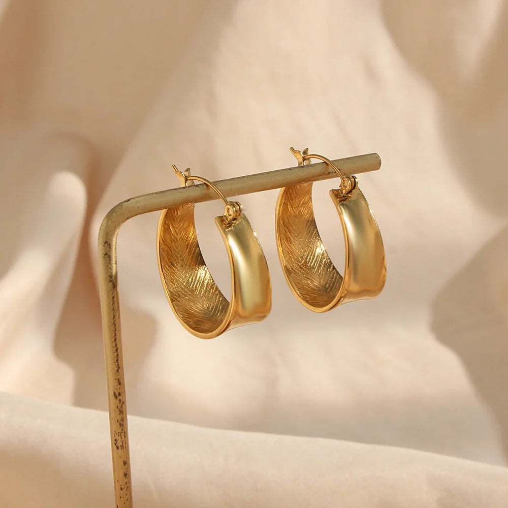 Geometric gradient size gold electroplated stainless steel earrings for women