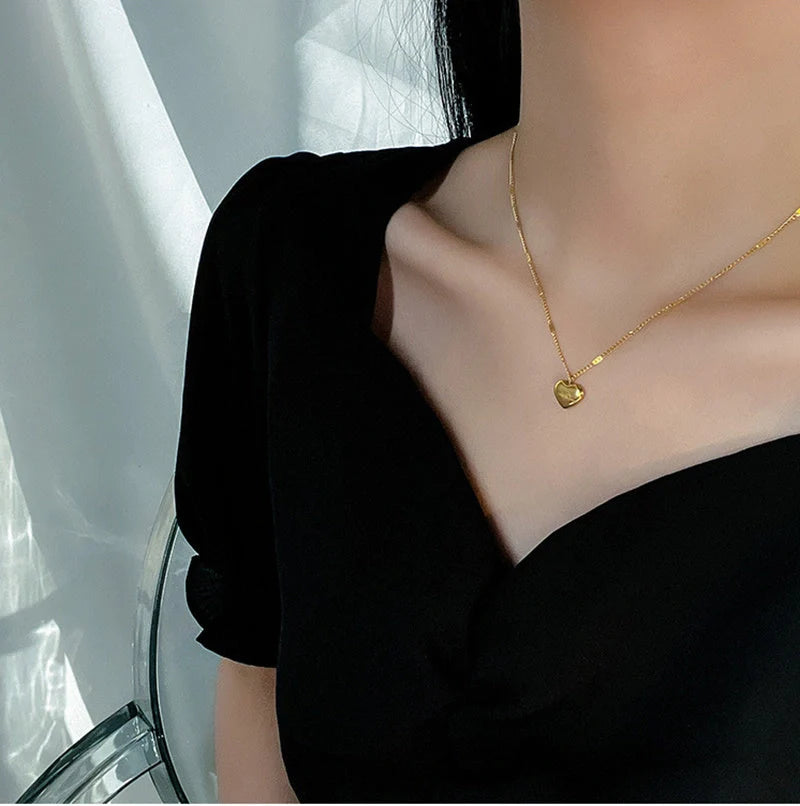 Vintage gold titanium steel heart pendant necklace with sectional chain