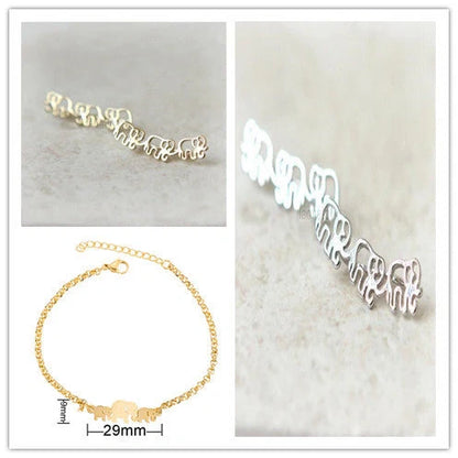 Elegant daisy stud earrings in golden and silvery colours, a timeless floral accessory for women