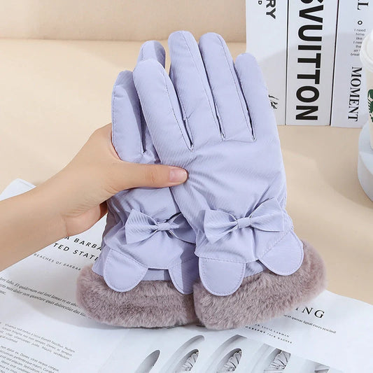 Cosy winter gloves with touch screen capability and fleece lining, available in various stylish colour options