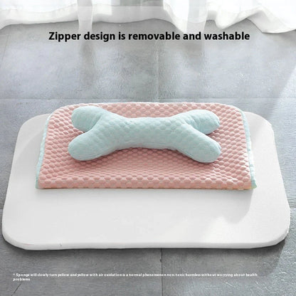 Breathable cooling pet mat for dogs and cats in pink, sizes S to XL