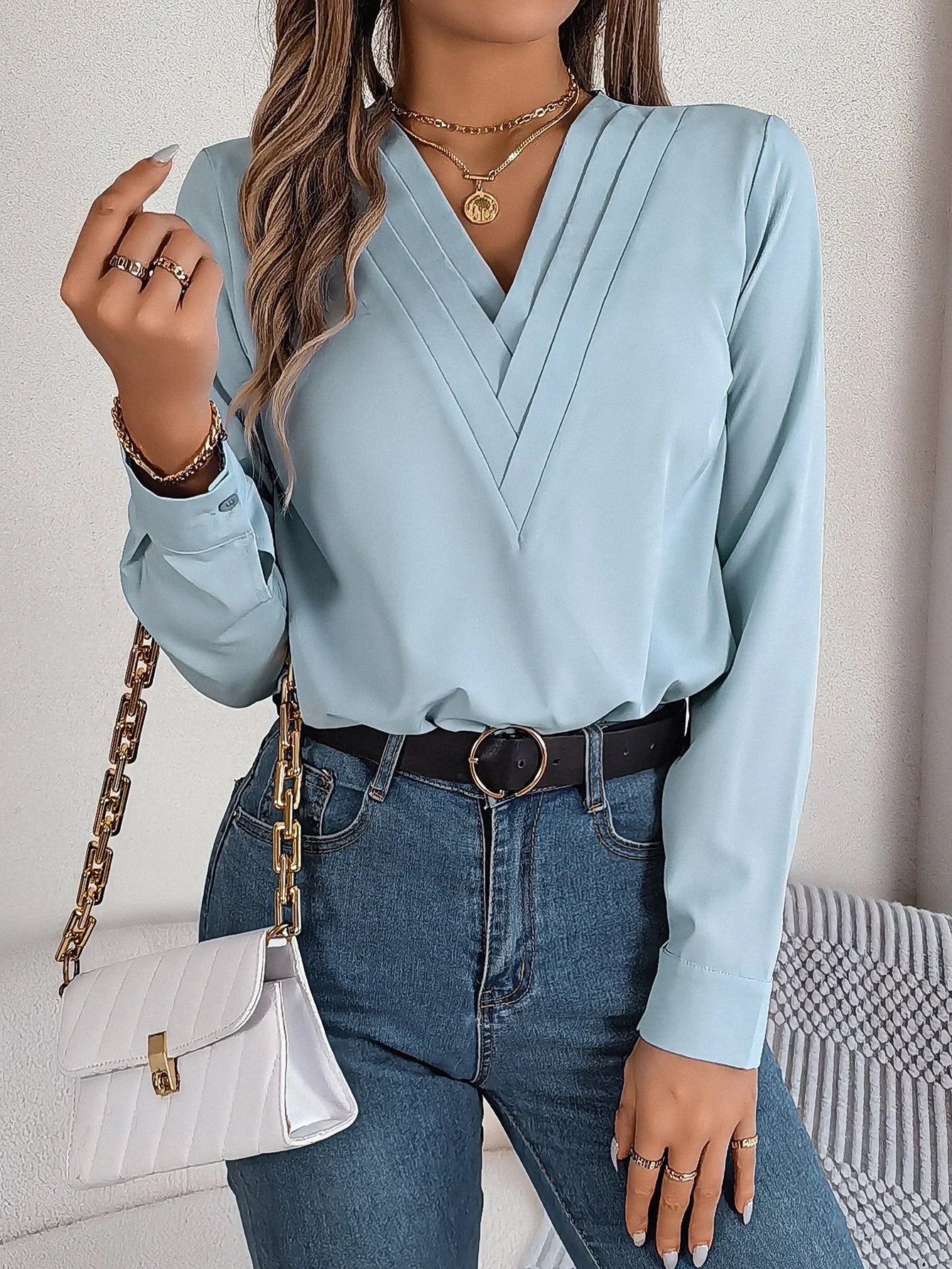 Elegant V-neck long sleeve blouse for women in various colours