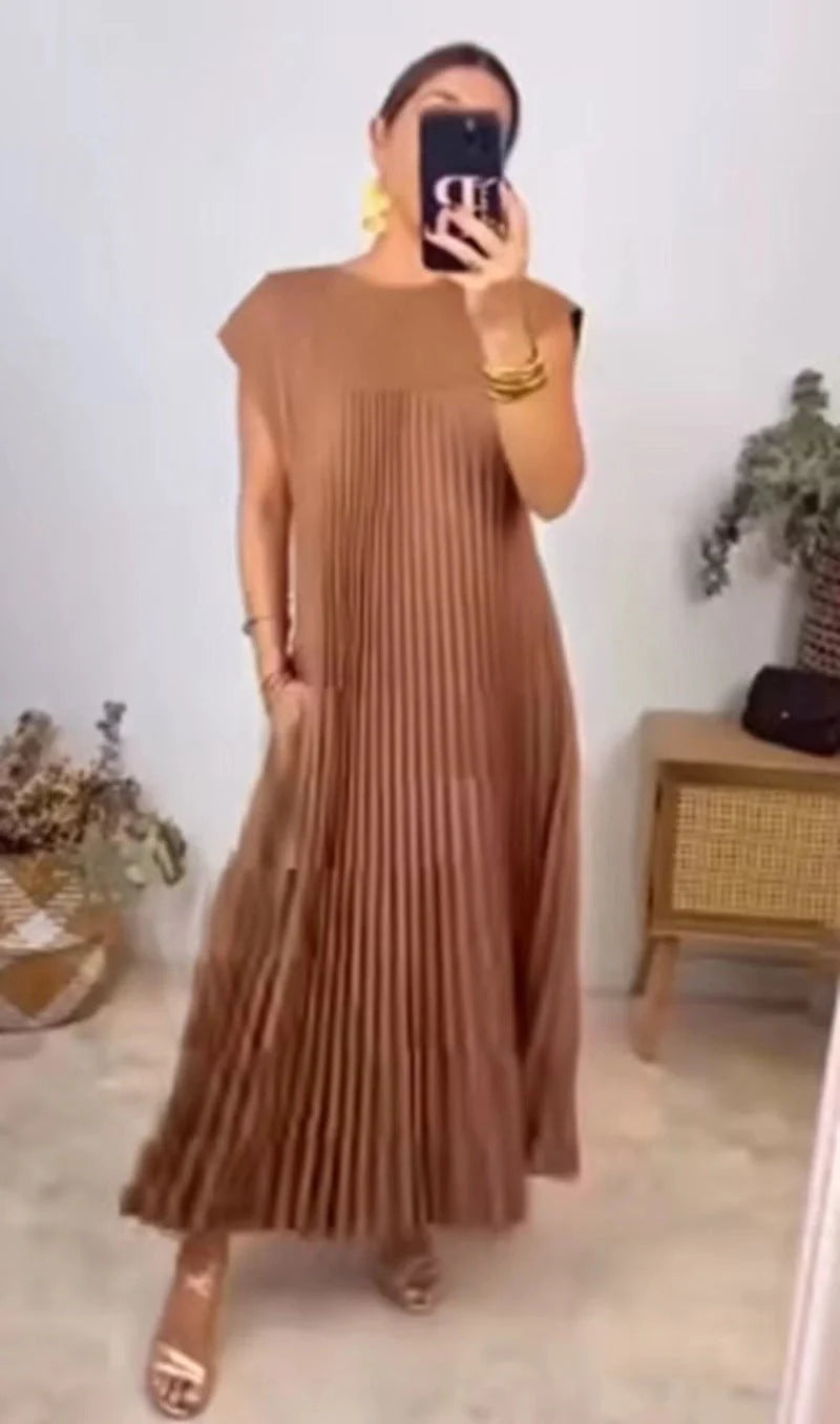 Elegant summer pleated long dress for women in various colours