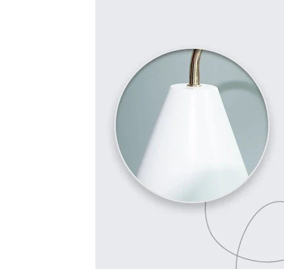 Elegant aromatherapy lamp with a curvy, semi-matte stem design for soothing scents and soft lighting