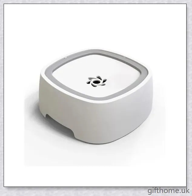 Premium 1.5L pet water bowl with anti-overflow design and slow water intake for a clean, hassle-free drinking experience