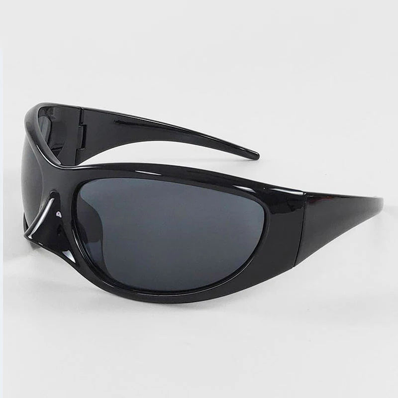 Oversized vintage luxury punk sunglasses with white and gray lenses, offering UV protection and stylish charm.