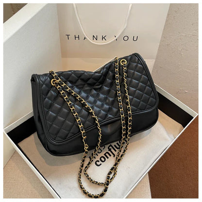 Fashion Simple Solid Colour Diamond Chain Bag in black and brown colours, featuring a sleek, minimalist design and a chic diamond-shaped chain detail.