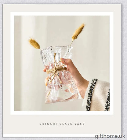 Premium glass vase with a mesmerising swirl pattern, perfect for displaying dried flower arrangements