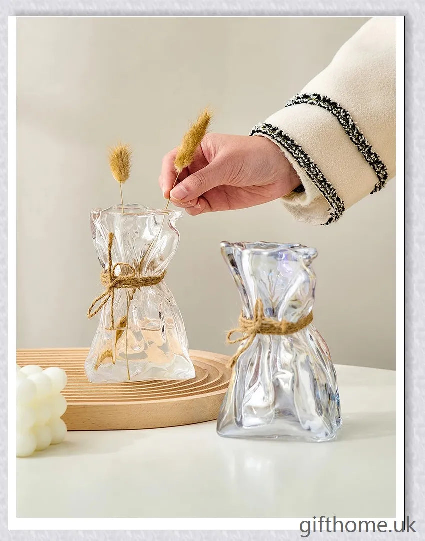 Premium glass vase with a mesmerising swirl pattern, perfect for displaying dried flower arrangements