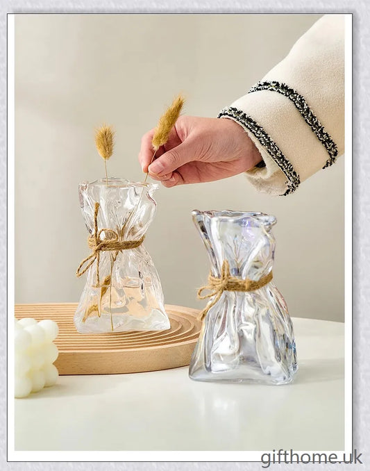 Premium glass vase with a mesmerising swirl pattern, perfect for displaying dried flower arrangements