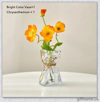 Premium glass vase with a mesmerising swirl pattern, perfect for displaying dried flower arrangements