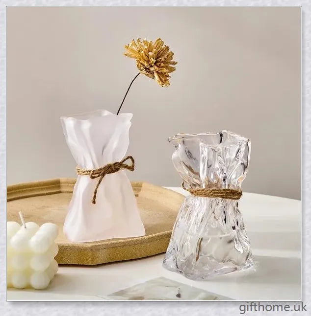 Premium glass vase with a mesmerising swirl pattern, perfect for displaying dried flower arrangements