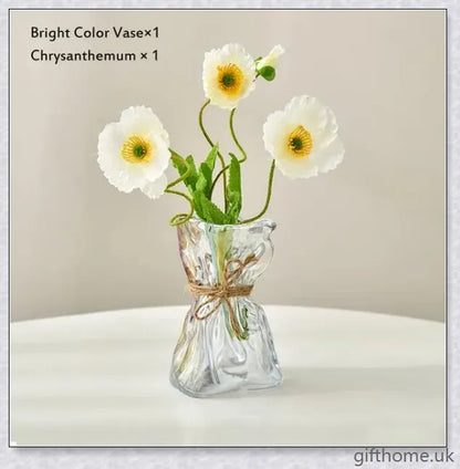 Premium glass vase with a mesmerising swirl pattern, perfect for displaying dried flower arrangements