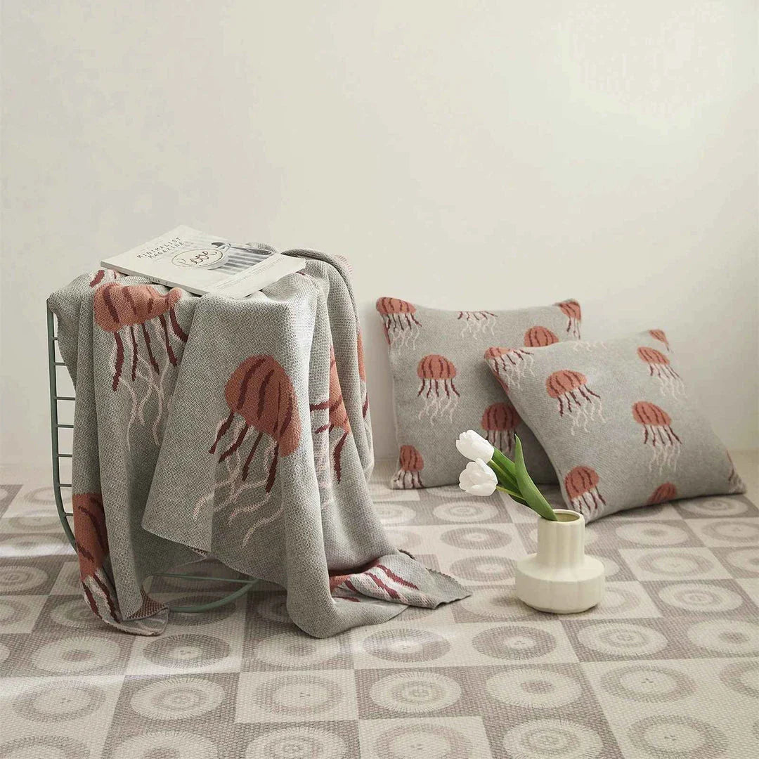 Cosy and stylish Kawaii jellyfish pattern cotton knitted blanket for home and outdoor use