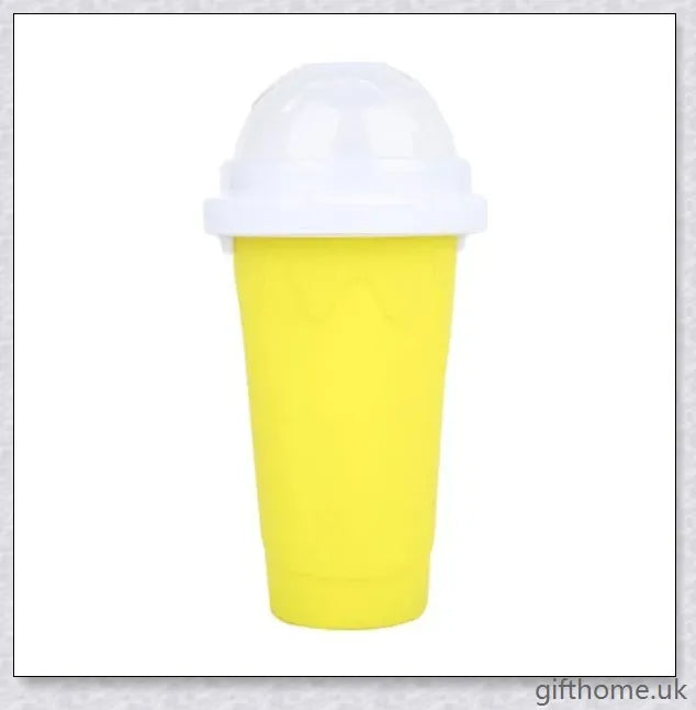 A silicone and TPU slushy cup with a straw and spoon, capable of turning liquids into frozen treats in just 1-2 minutes.