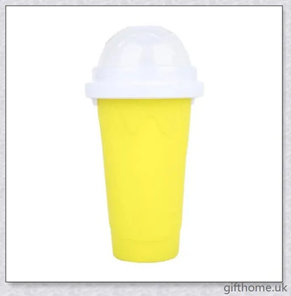 A silicone and TPU slushy cup with a straw and spoon, capable of turning liquids into frozen treats in just 1-2 minutes.