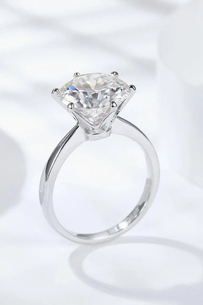 Platinum-Plated 5 Carat Moissanite Solitaire Ring with a mesmerising centre stone and sophisticated design