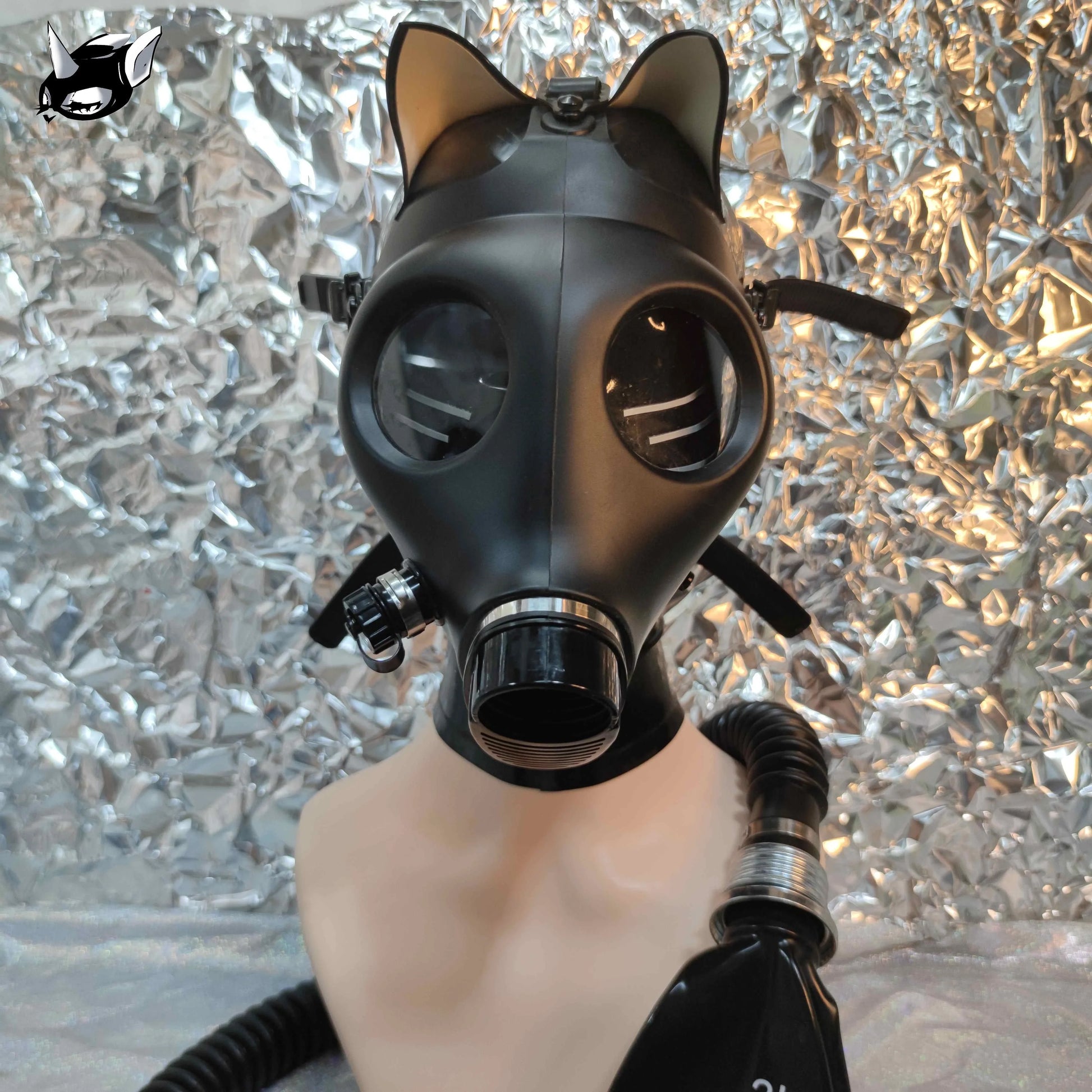 Latex Gas Mask Choking Set Breathing Bag - A premium costume accessory with innovative design and practical features